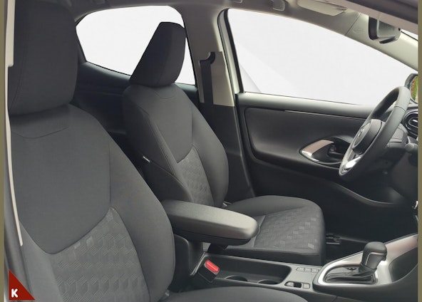 Vehicle image 17 Vehicle image 17