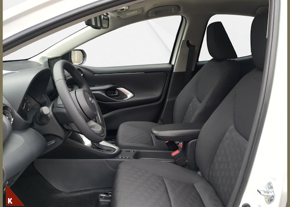 Vehicle image 8 Vehicle image 8