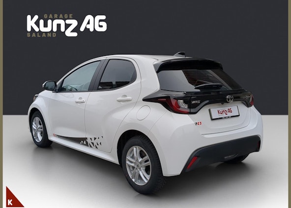 Vehicle image 3 Vehicle image 3