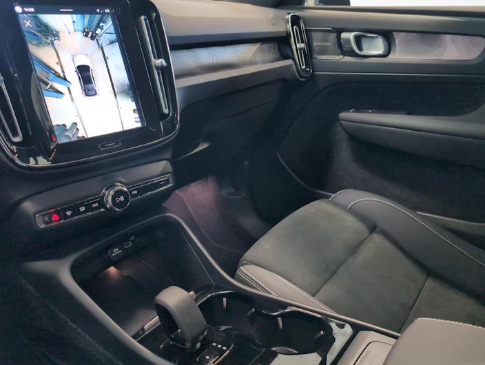 Fahrzeugbild VOLVO C40