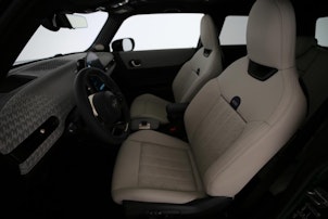 Vehicle image MINI F66 2.0i Cooper S