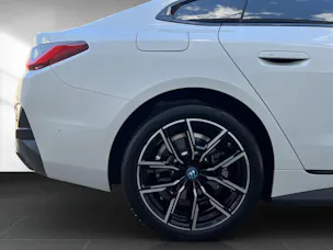 BMW i4 eDrive40