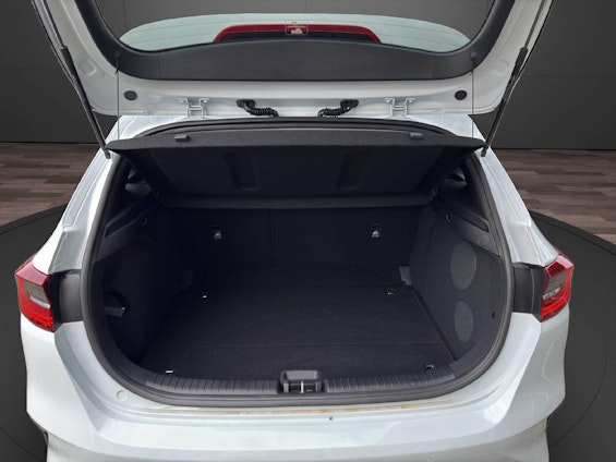 Vehicle image 10 Vehicle image 10