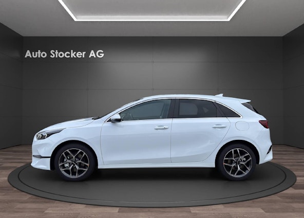 Vehicle image 3 Vehicle image 3