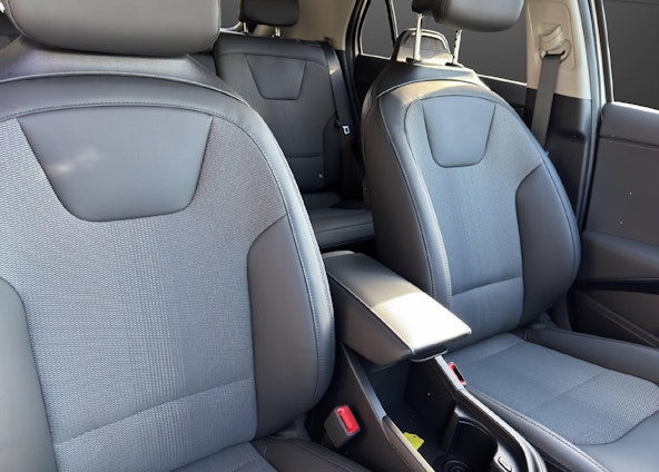 Vehicle image 8 Vehicle image 8