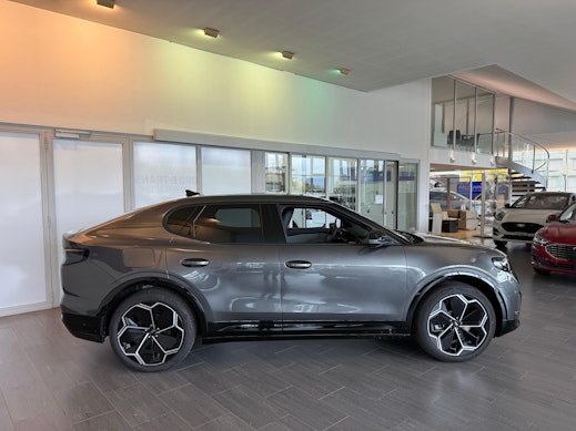 FORD Capri Extended Range Premium 1