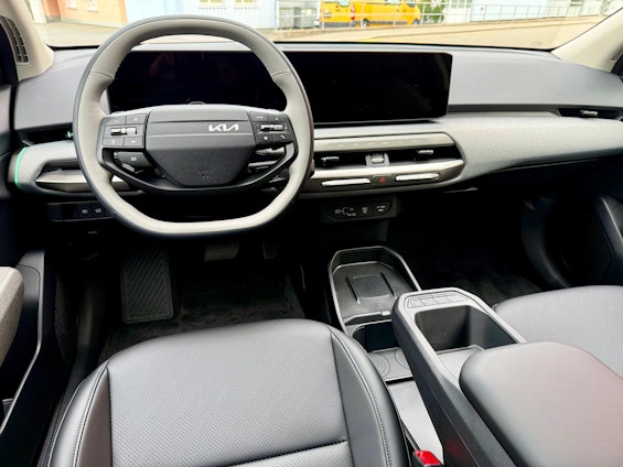 Vehicle image 2 Vehicle image 2