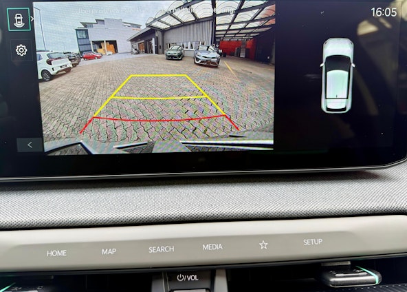 Vehicle image 4 Vehicle image 4