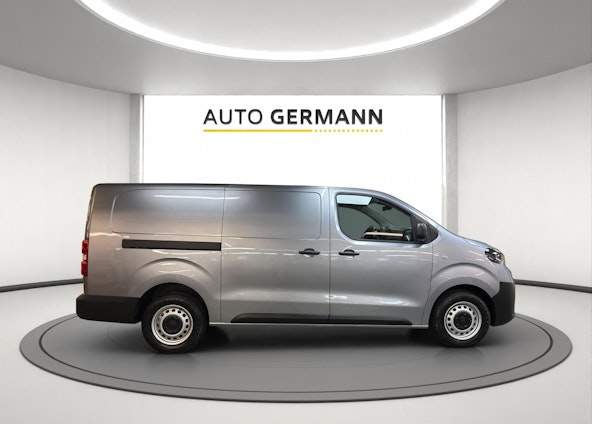 Vehicle image 6 Vehicle image 6