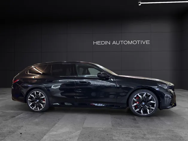 BMW 550e xDrive Touring