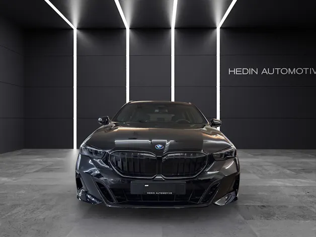 BMW 550e xDrive Touring