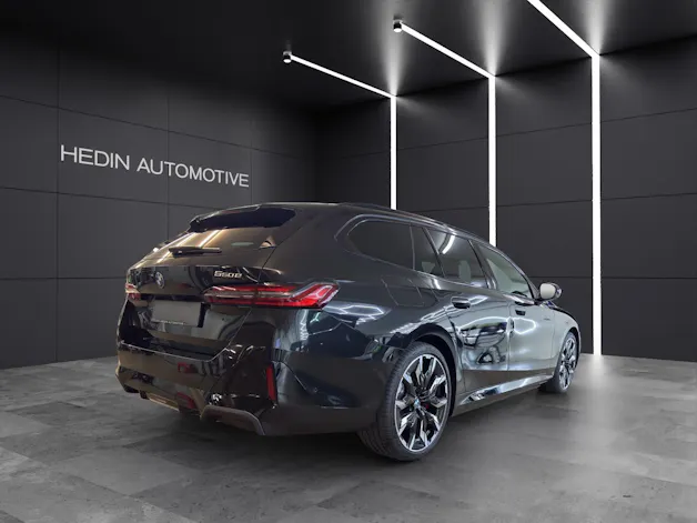 BMW 550e xDrive Touring