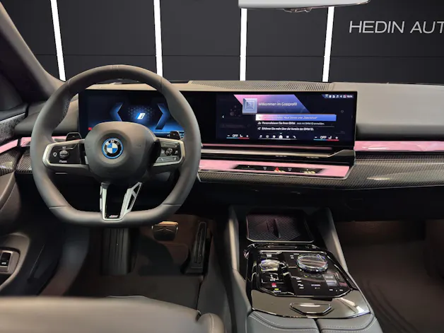 BMW 550e xDrive Touring