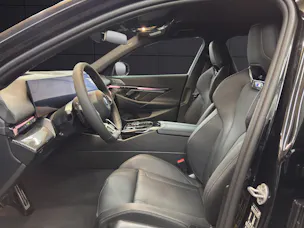 BMW 550e xDrive Touring