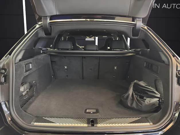 BMW 550e xDrive Touring