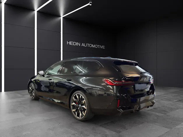 BMW 550e xDrive Touring