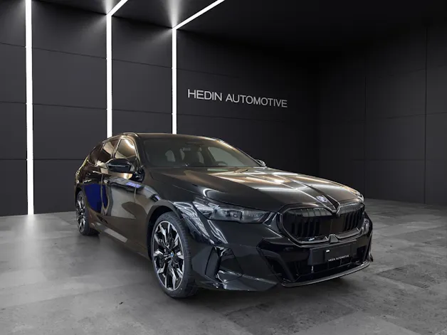 BMW 550e xDrive Touring