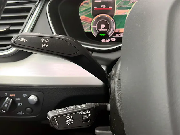 Audi Q5 Sportback 50 TFSI e PHEV Black Edition quattro S-tronic Gletscherweiss Metallic