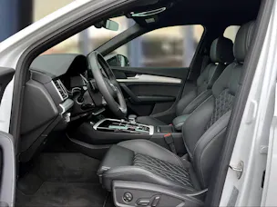 Audi Q5 Sportback 50 TFSI e PHEV Black Edition quattro S-tronic Gletscherweiss Metallic