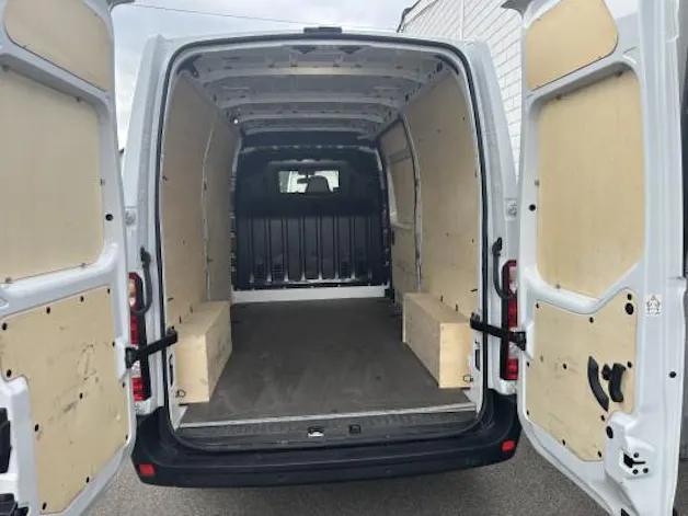 Renault Master T35 BdCi135 L2H2