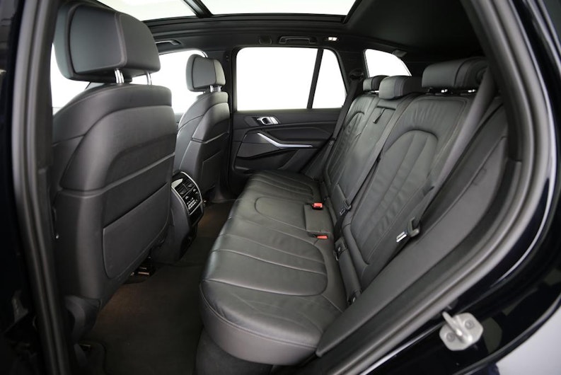 Vehicle image BMW X5