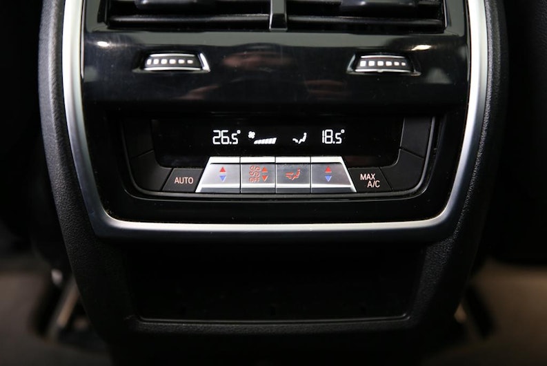 Vehicle image BMW X5