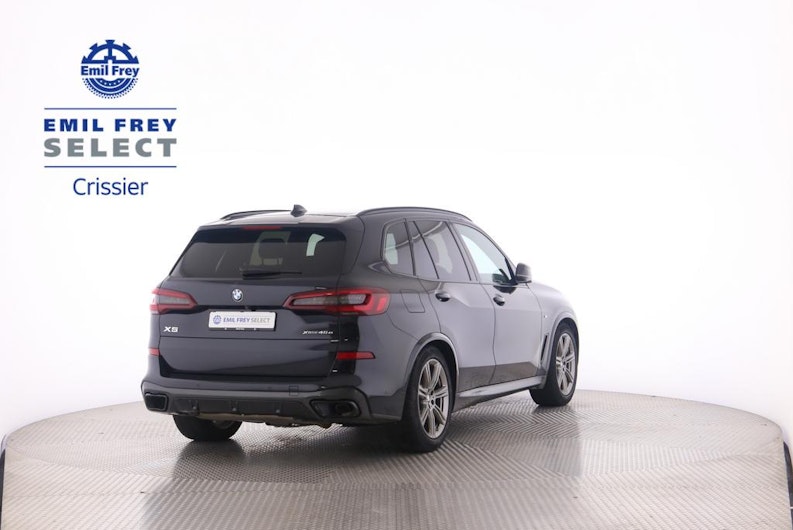 Vehicle image BMW X5