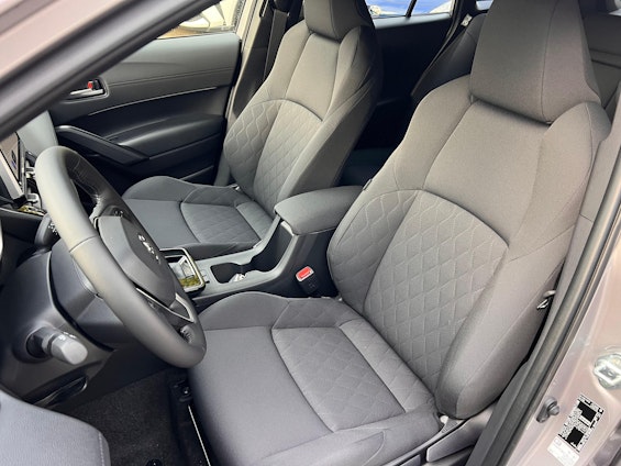 Vehicle image 9 Vehicle image 9