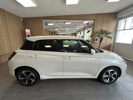 First vehicle image