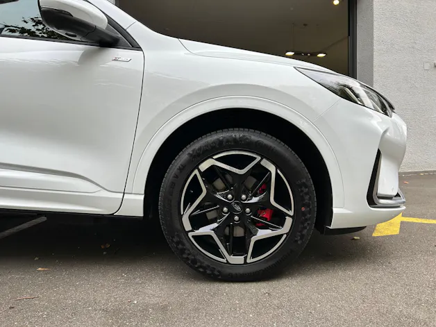 Ford Kuga 2.5 PHEV ST-Line X FWD