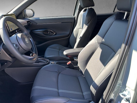 Vehicle image 8 Vehicle image 8