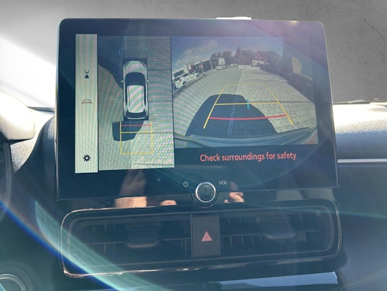 Vehicle image 13 Vehicle image 13