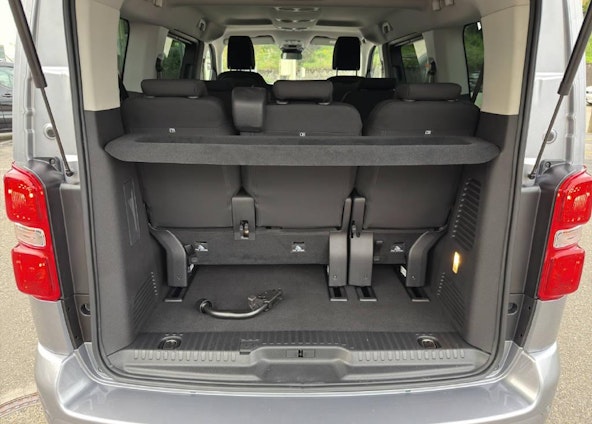 Vehicle image 10 Vehicle image 10