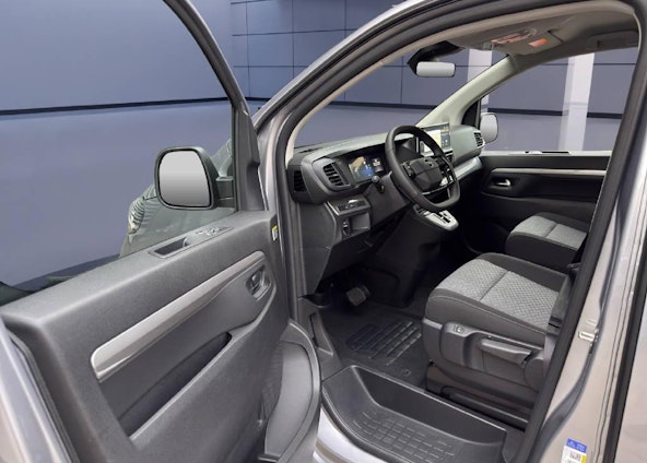 Vehicle image 5 Vehicle image 5