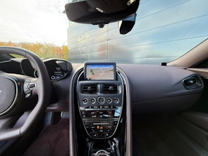 Vehicle image ASTON MARTIN DBS Volante 770 5.2 V12 Bi-Turbo Ultimate