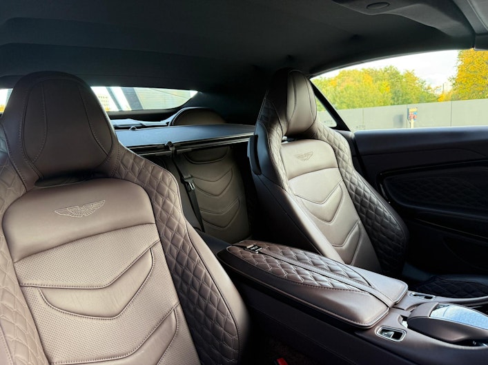 Vehicle image ASTON MARTIN DBS