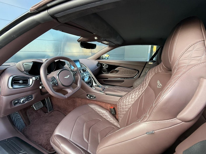 Vehicle image ASTON MARTIN DBS