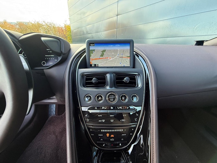 Vehicle image ASTON MARTIN DBS