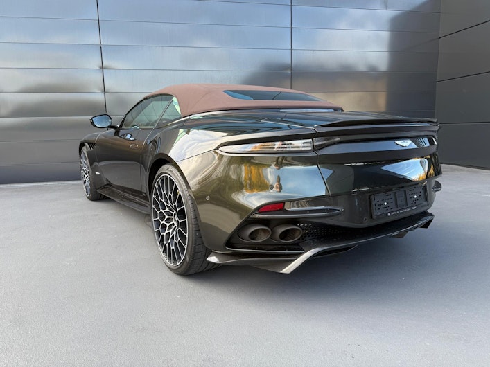 Vehicle image ASTON MARTIN DBS