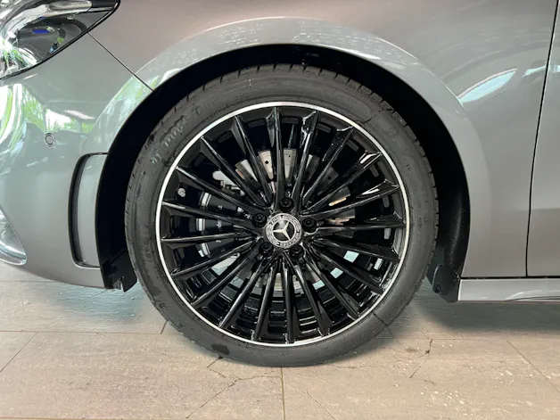 Mercedes-Benz B 250 AMG Line 4matic