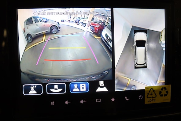 Vehicle image 13