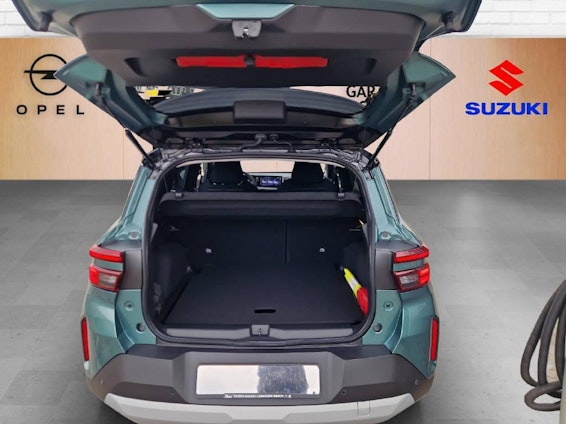 Vehicle image 15 Vehicle image 15