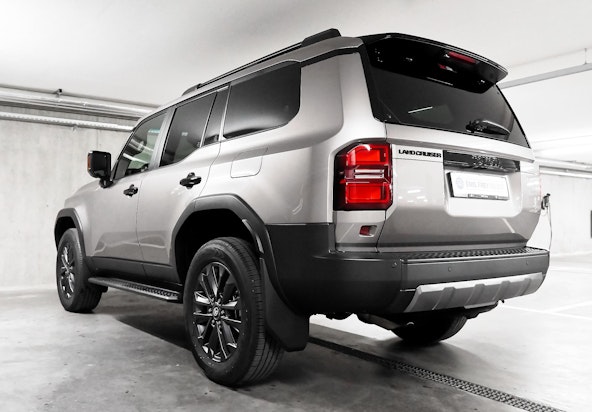 Vehicle image 12 Vehicle image 12