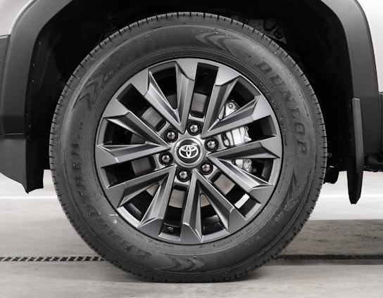 Vehicle image 14 Vehicle image 14