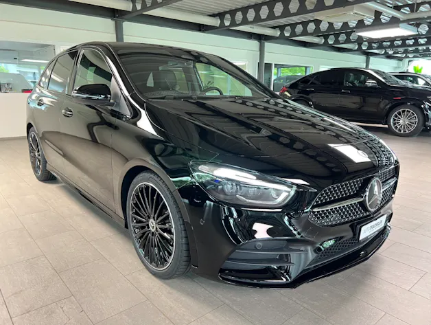 Mercedes-Benz B 220 AMG Line 4matic