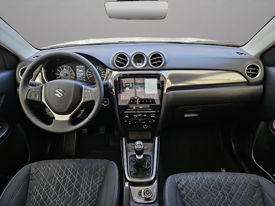 Vehicle image 6 Vehicle image 6