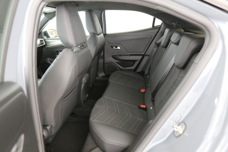 Vehicle image OPEL MOKKA