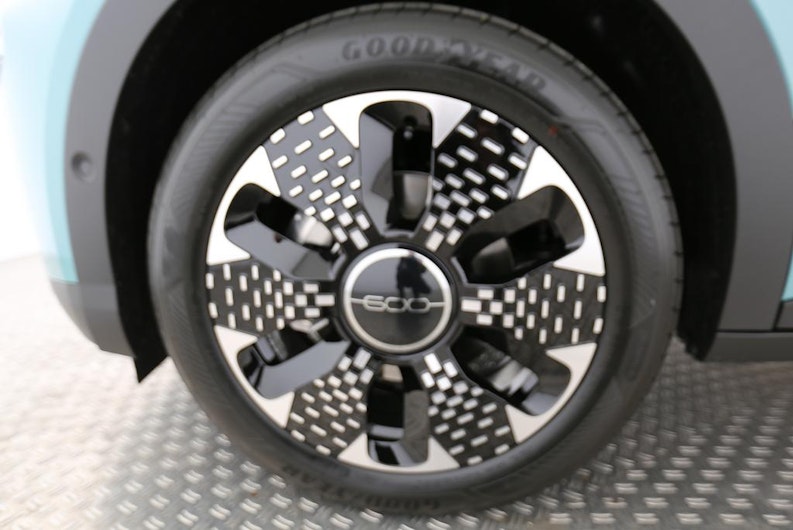 Vehicle image FIAT 600