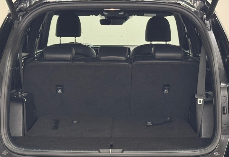 Vehicle image KIA SORENTO