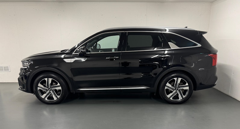 Vehicle image KIA SORENTO